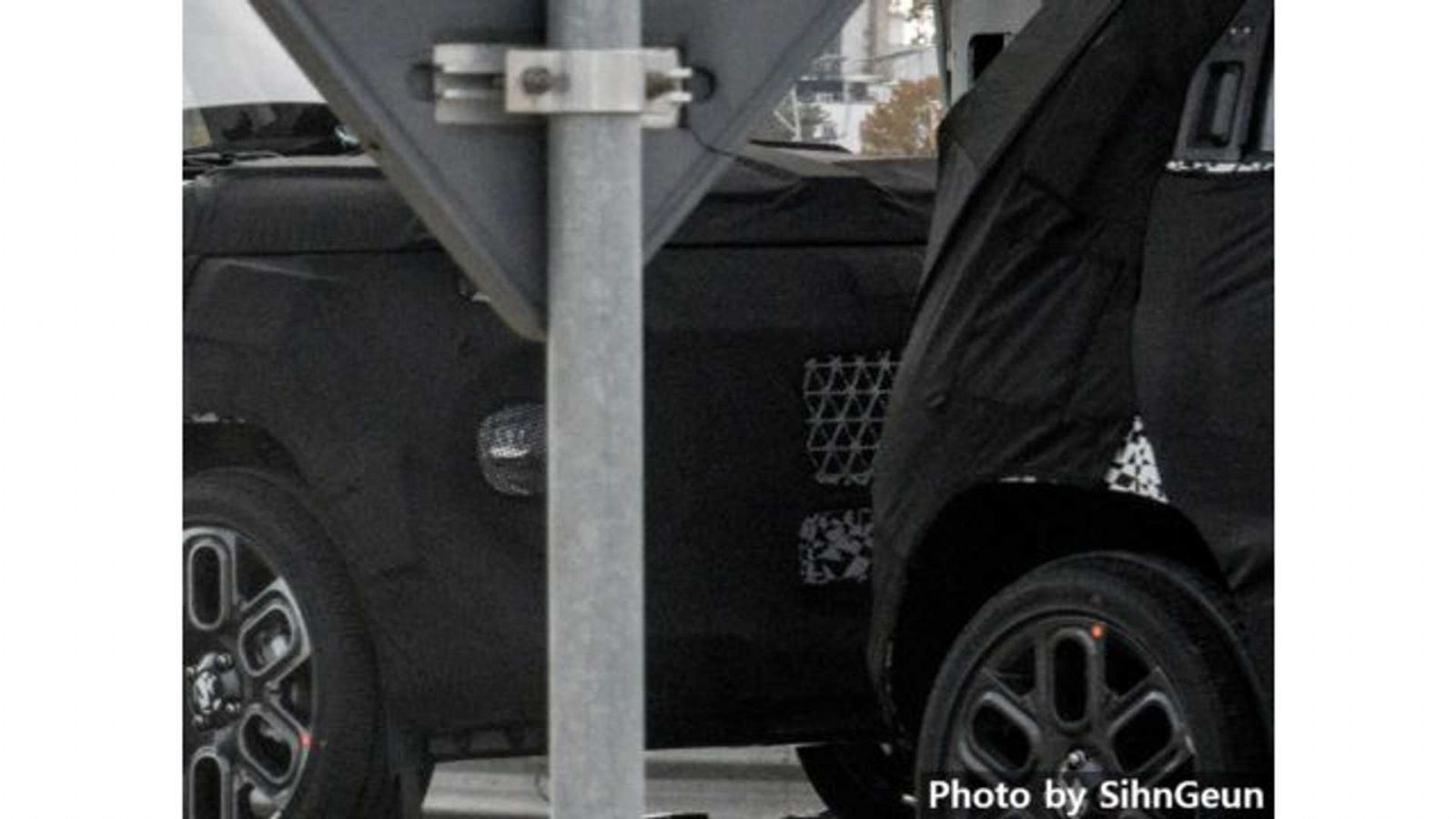 Μυστηριώδες μίνι crossover ετοιμάζει η Hyundai 